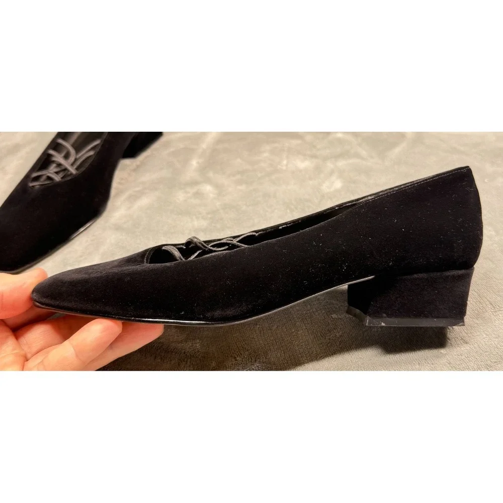 Mootsies Tootsies Flats Womens 7M Black Velvet Wedge Strappy Comfort